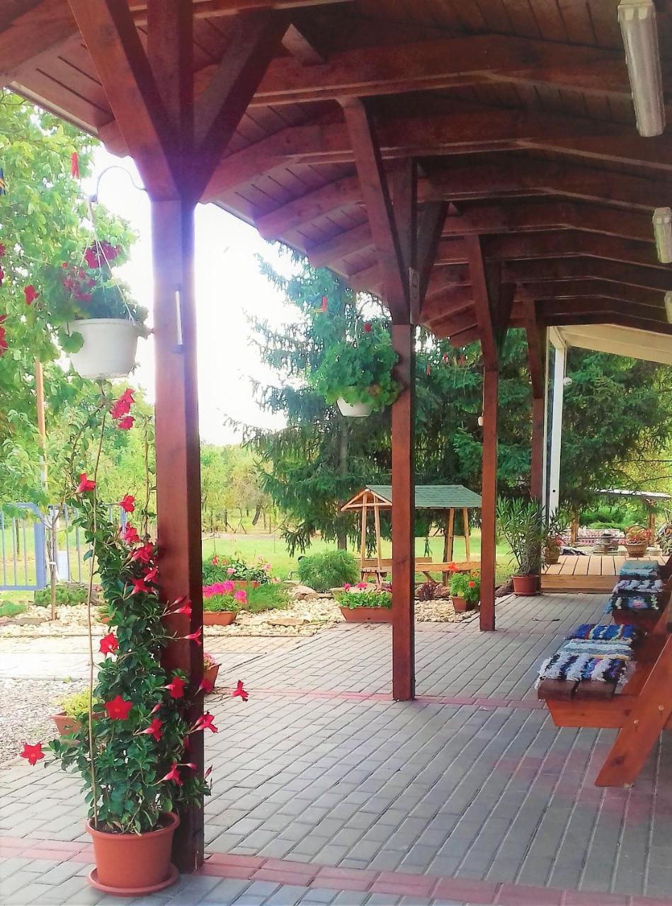 Hotel Kristaly Vendeghaz Bogács Exterior foto